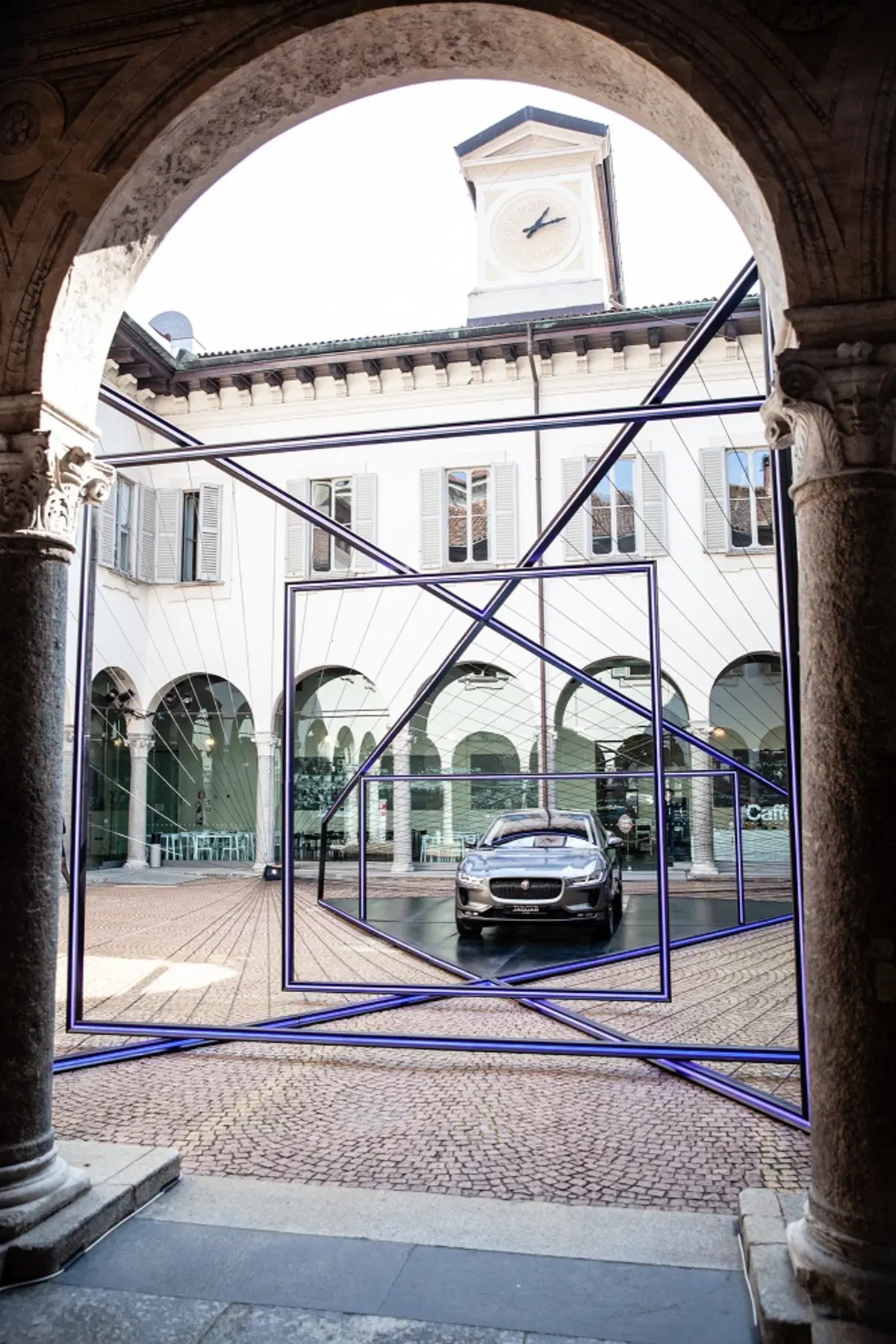Milano Design Week 2018, Fuorisalone: Jaguar e Ian Callum mostrano nuove prospettive di mobilità elettrica (8)