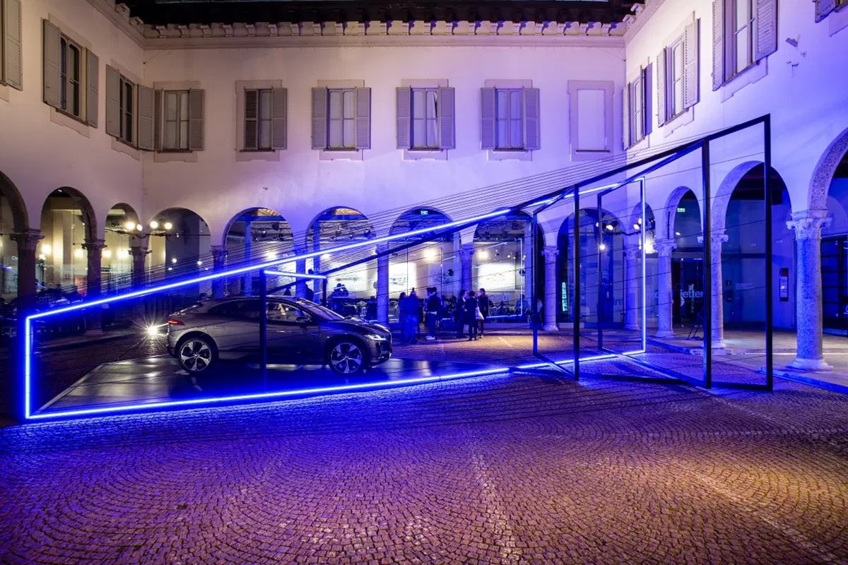 Milano Design Week 2018, Fuorisalone: Jaguar e Ian Callum mostrano nuove prospettive di mobilità elettrica (4)