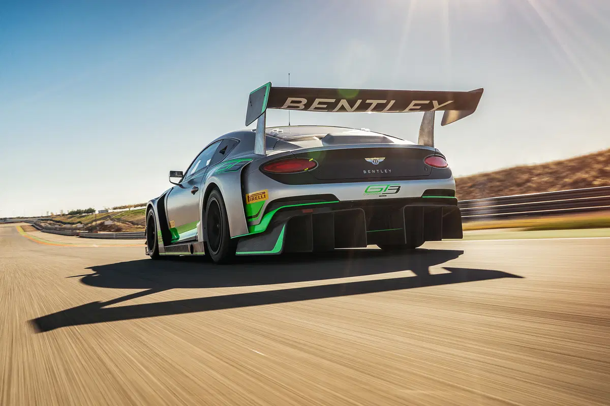 Nuova Bentley Continental GT: debutto tricolore al Fuorisalone di Milano (13)
