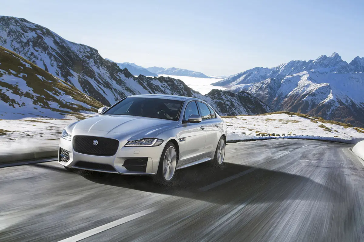 Jaguar XF, la trazione integrale ora è anche sul diesel (2)