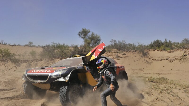 Dakar 2016. Live Day 10: vincono Peterhansel (Peugeot) e Svitko (KTM)