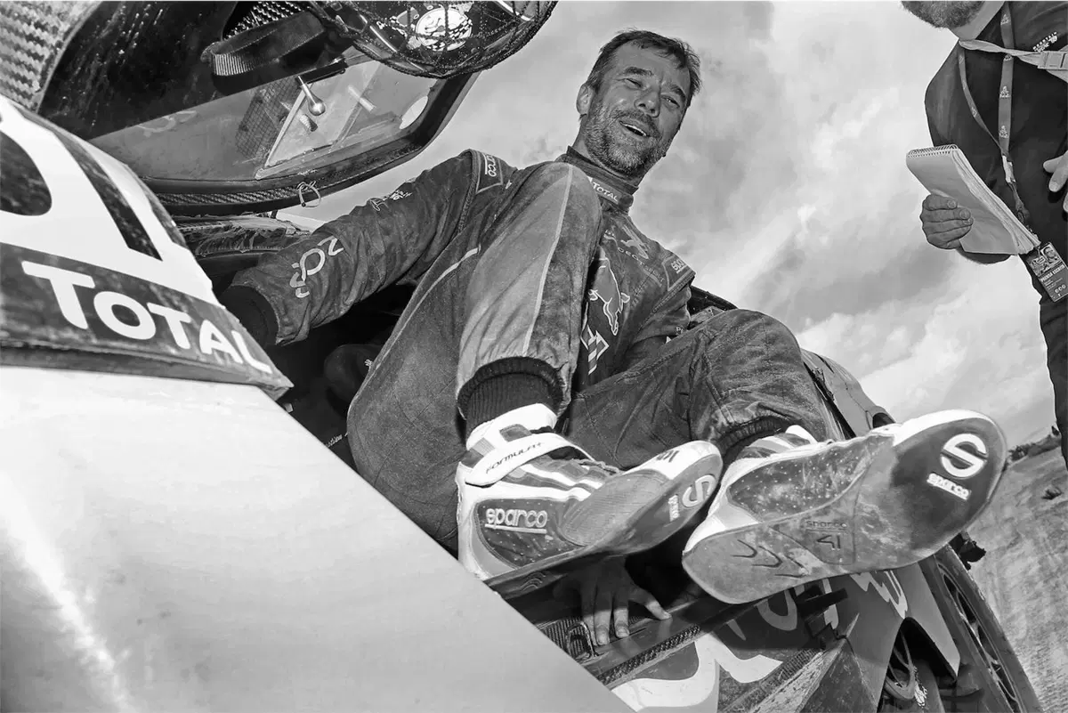 Dakar 2016. Il volo di Svitko (KTM) e Peterhansel (Peugeot) (6)