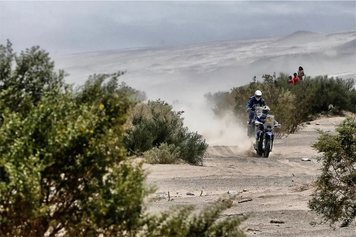 Dakar 2016. Il volo di Svitko (KTM) e Peterhansel (Peugeot) (11)