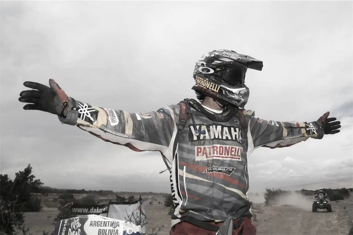Dakar 2016. Il volo di Svitko (KTM) e Peterhansel (Peugeot) (14)