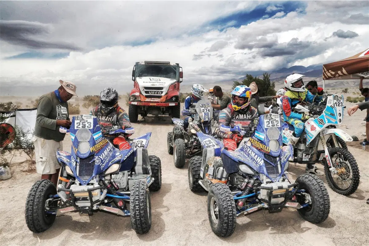 Dakar 2016. Il volo di Svitko (KTM) e Peterhansel (Peugeot) (21)