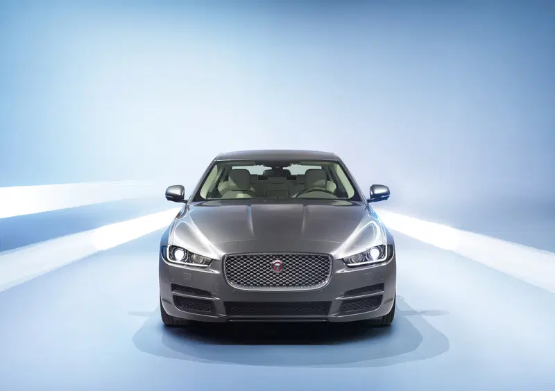 Jaguar XE (2014-23) (31)