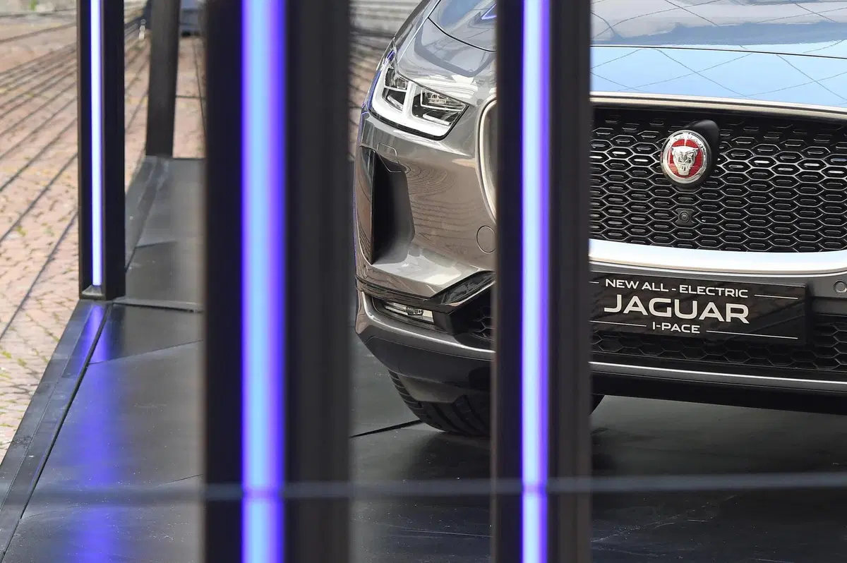 Milano Design Week 2018, Gallery: le auto al Fuorisalone del Mobile di Milano (9)