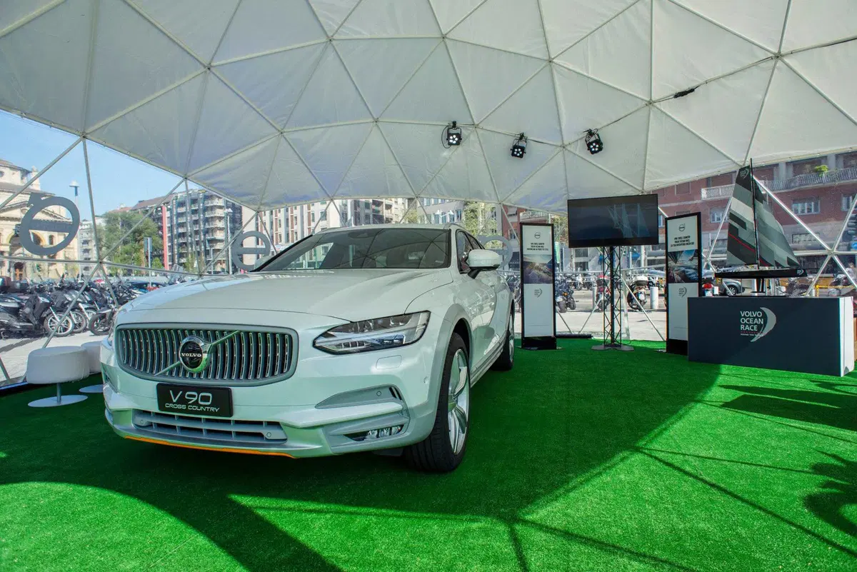Milano Design Week 2018, Gallery: le auto al Fuorisalone del Mobile di Milano (13)