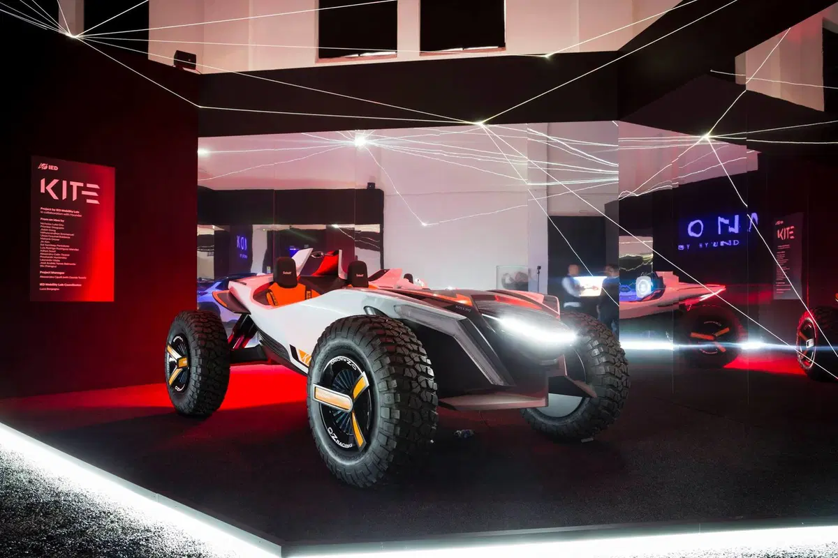 Milano Design Week 2018, Gallery: le auto al Fuorisalone del Mobile di Milano (22)
