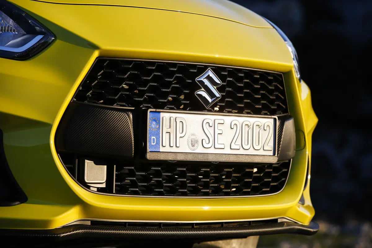 Suzuki Swift Sport 2018, 975 Kg di divertimento  (13)