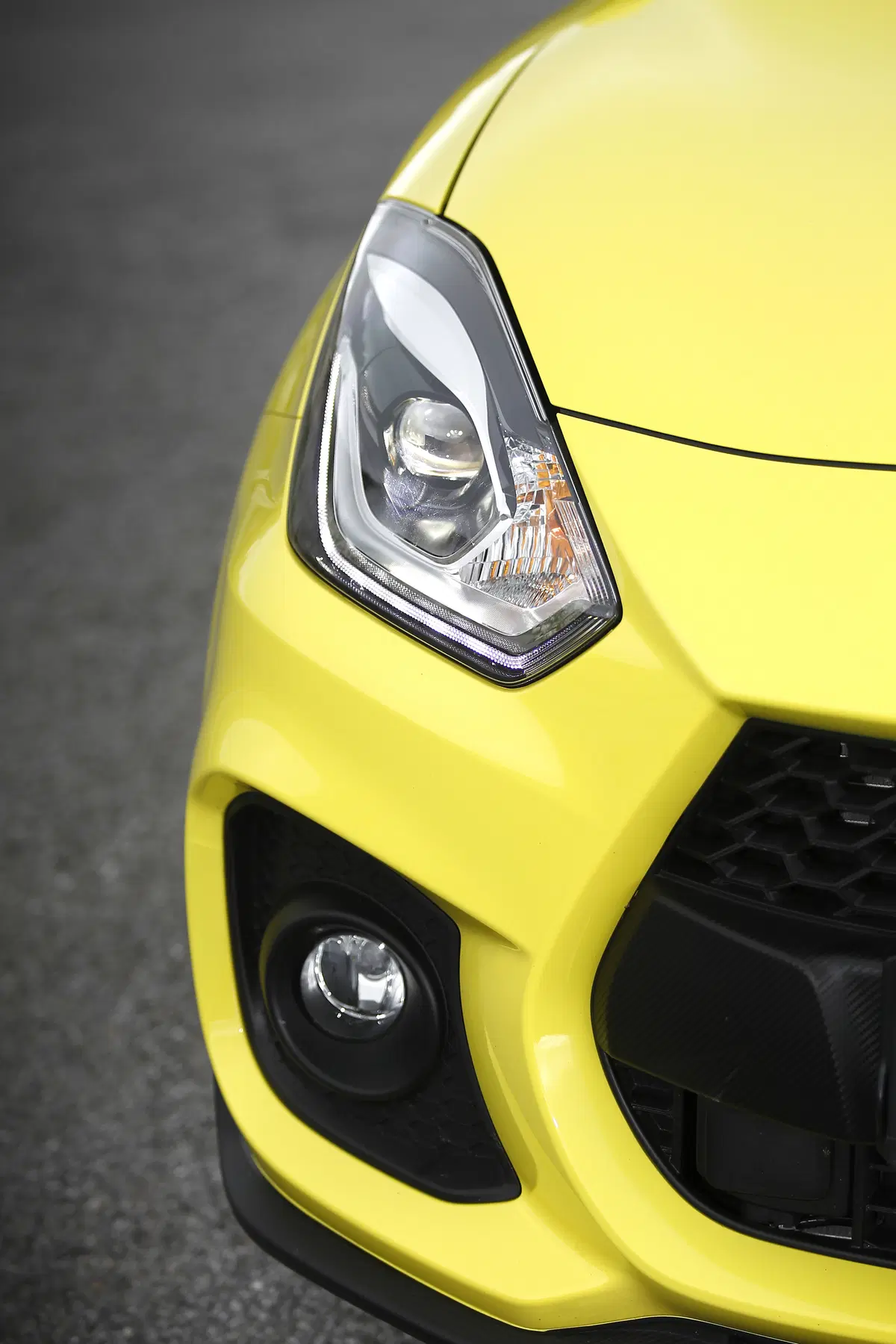 Suzuki Swift Sport 2018, 975 Kg di divertimento  (16)