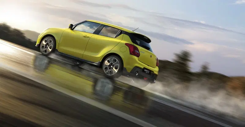 3/4 posteriore della Swift Sport 2018