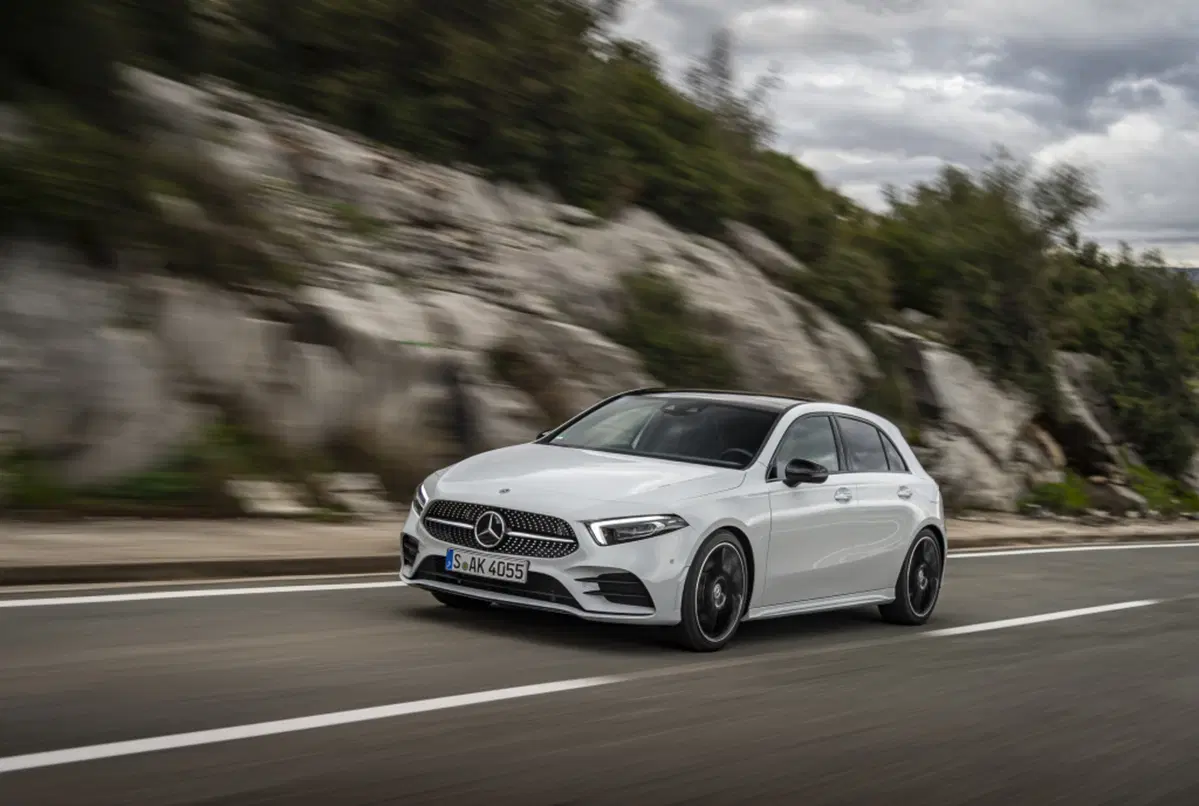 Mercedes Classe A 2018, con MBUX è nel futuro [Video] (4)