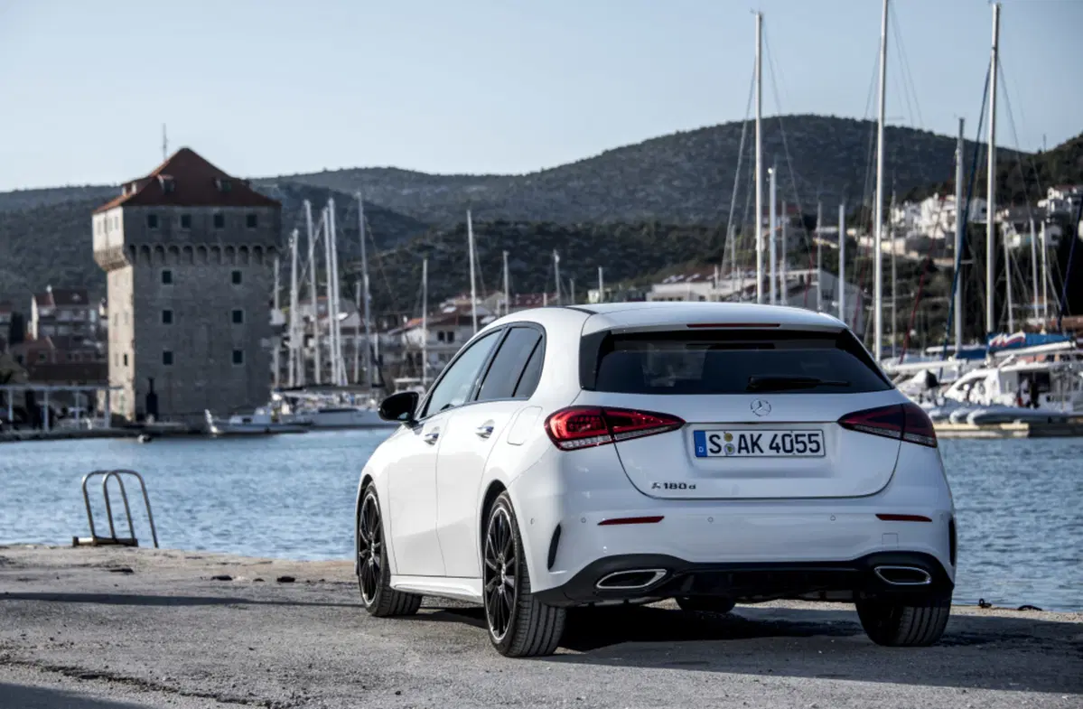 Mercedes Classe A 2018, con MBUX è nel futuro [Video] (12)