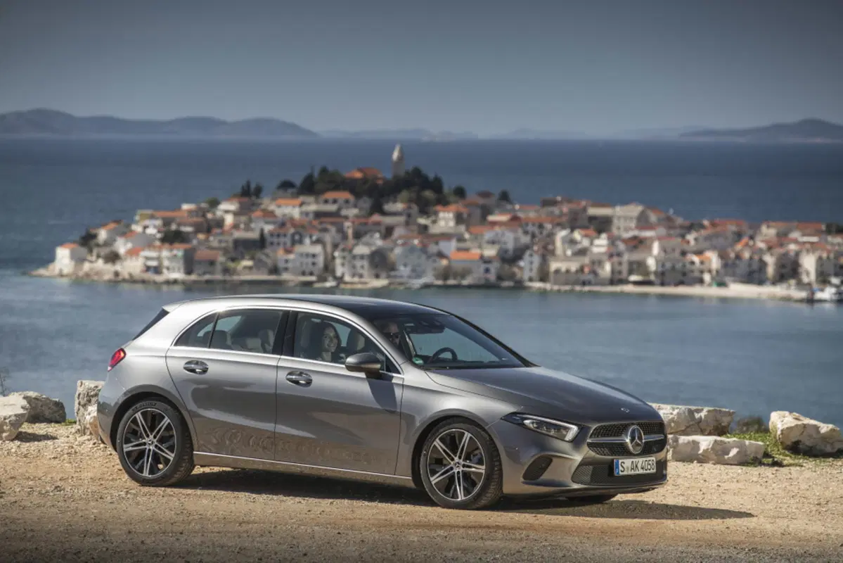 Mercedes Classe A 2018, con MBUX è nel futuro [Video] (14)