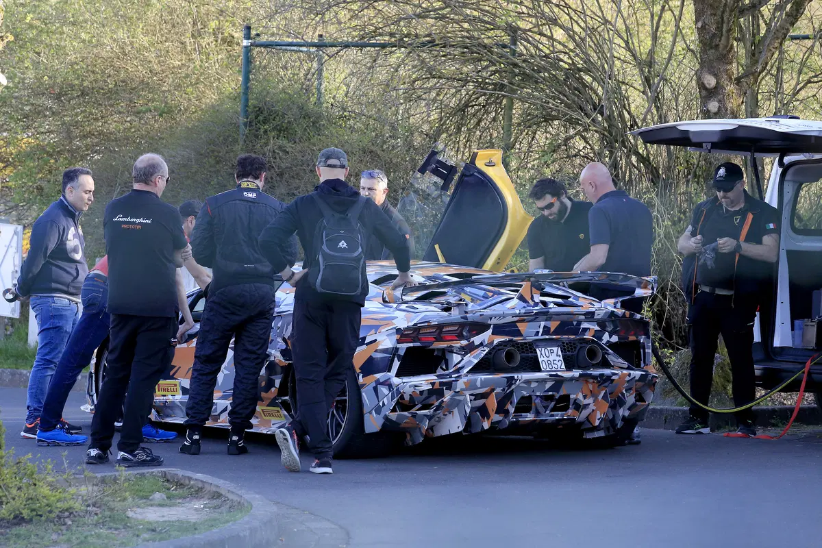 Lamborghini Aventador. È questa la versione Jota? 