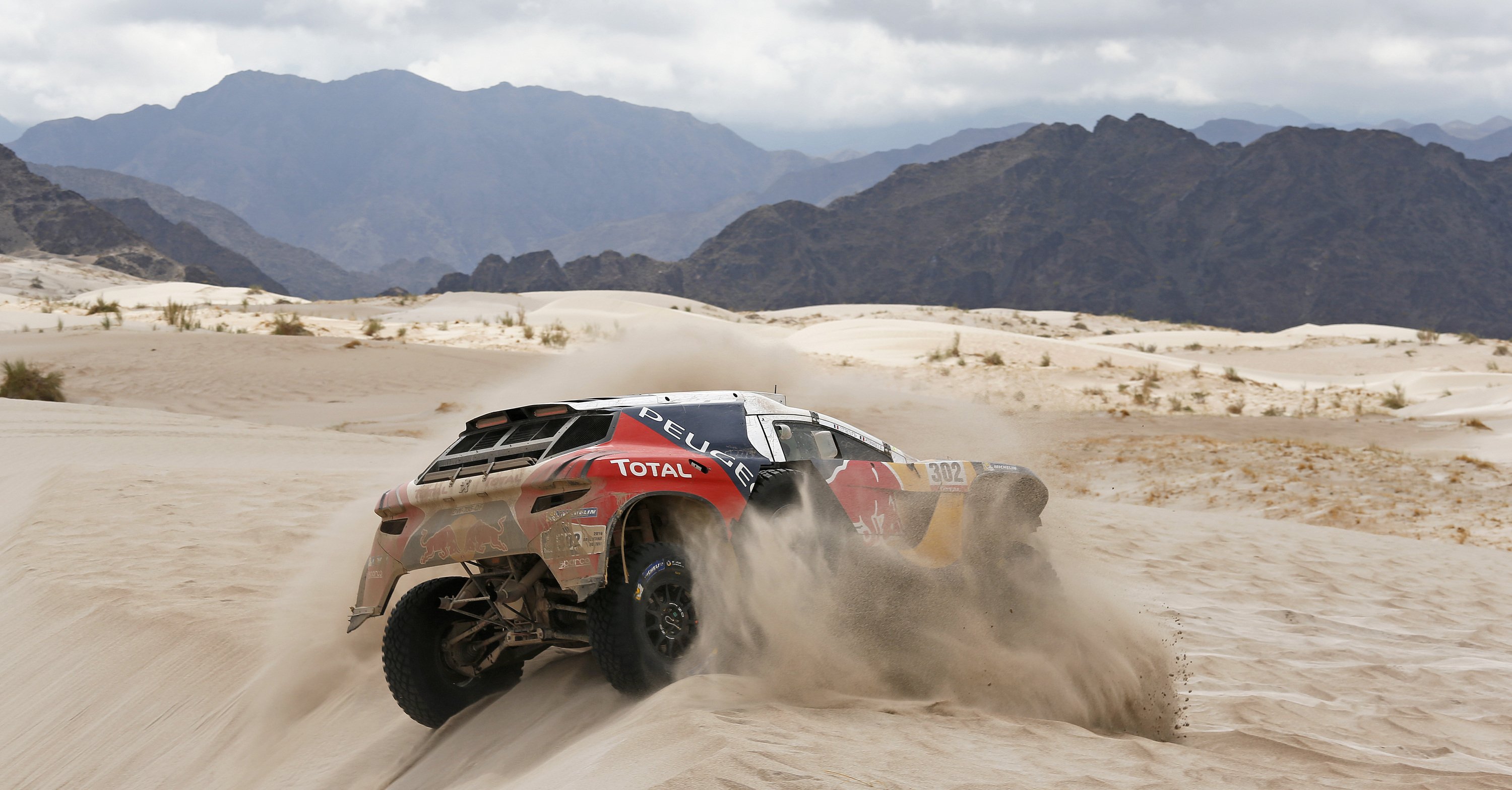 Dakar 2016 Peugeot. Tregua all&rsquo;inferno. Peterhansel nel bunker