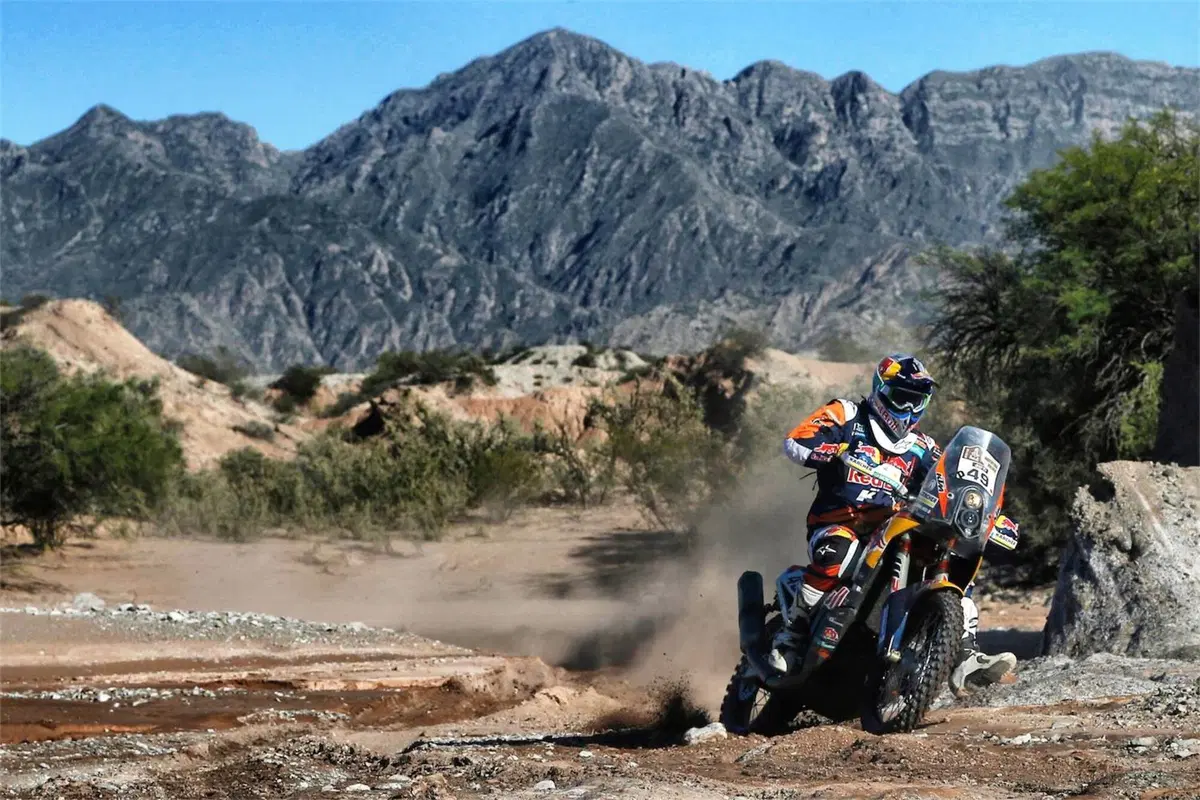 Dakar 2016, Tappa 11. Bis di Al-Attiyah (Mini) e Meo (KTM)