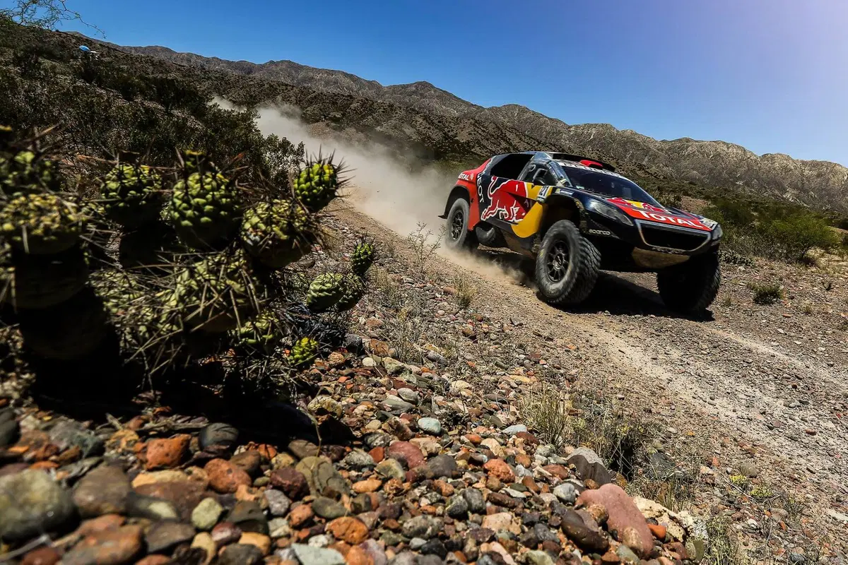 Dakar 2016, Tappa 11. Bis di Al-Attiyah (Mini) e Meo (KTM) (5)
