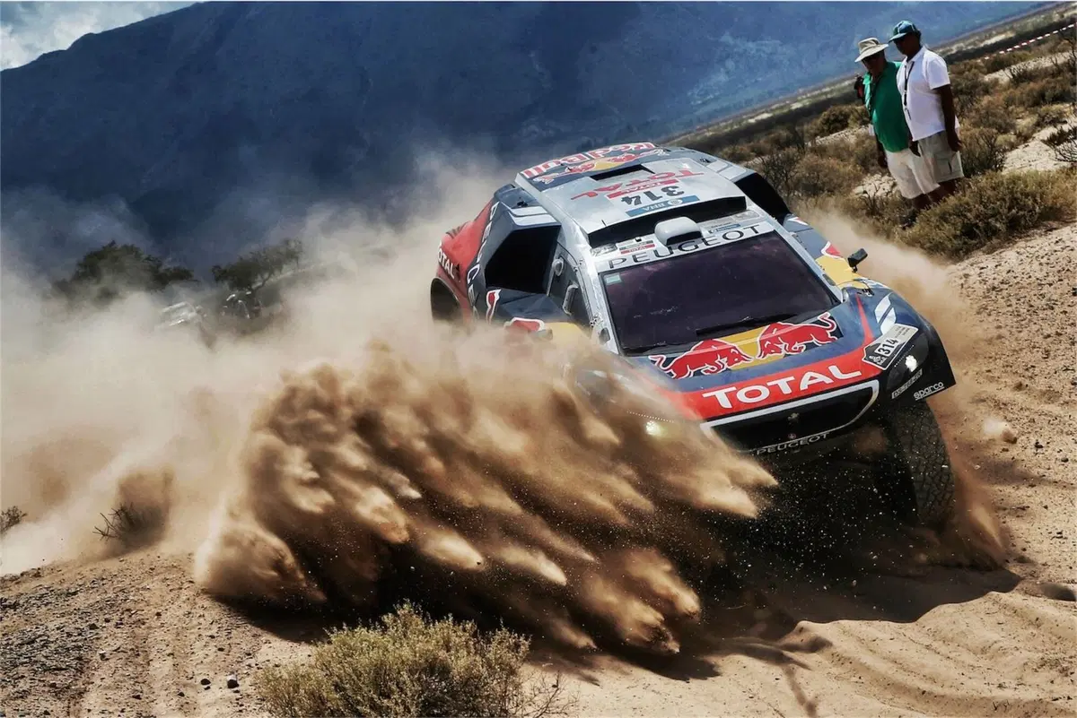 Dakar 2016, Tappa 11. Bis di Al-Attiyah (Mini) e Meo (KTM) (4)