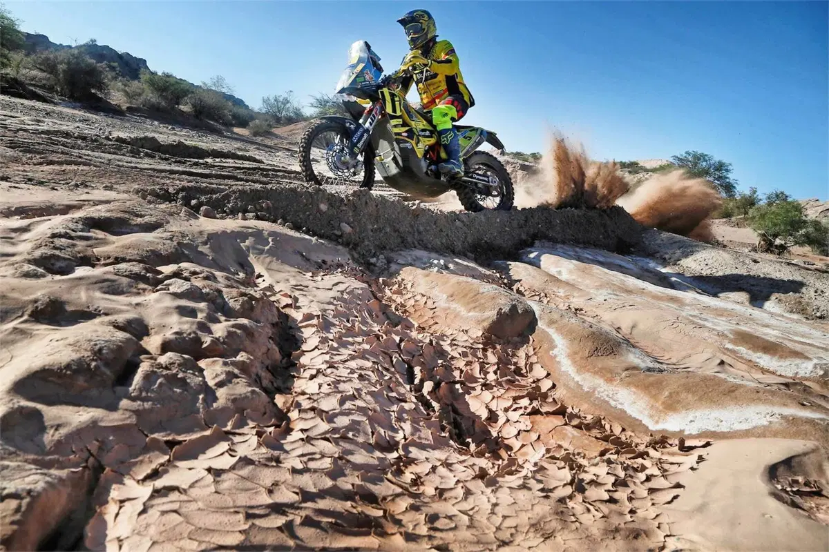 Dakar 2016, Tappa 11. Bis di Al-Attiyah (Mini) e Meo (KTM) (20)