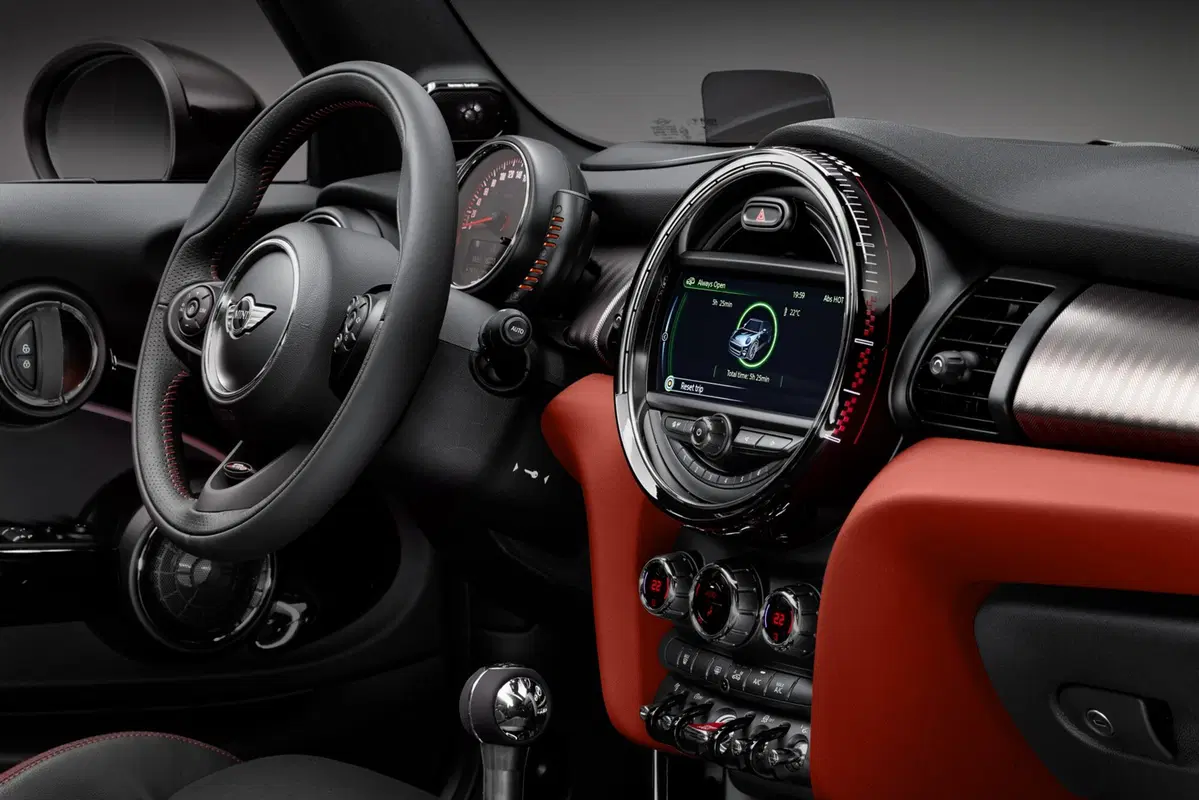 Nuova Mini John Cooper Works Convertible: 231 cavalli a cielo aperto (15)