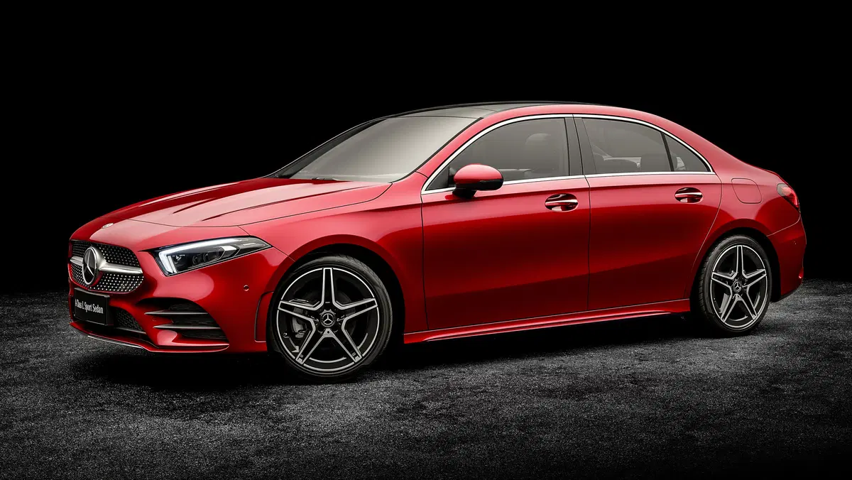 Mercedes Classe A: la versione sedan debutta a Pechino 2018 (2)