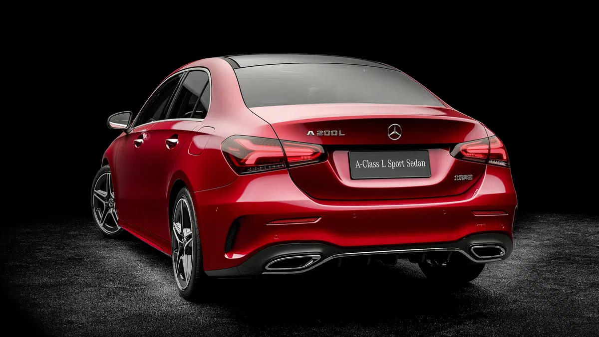 Mercedes Classe A: la versione sedan debutta a Pechino 2018 (5)