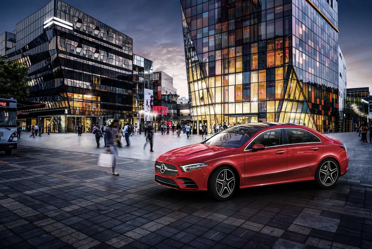 Mercedes Classe A: la versione sedan debutta a Pechino 2018 (14)