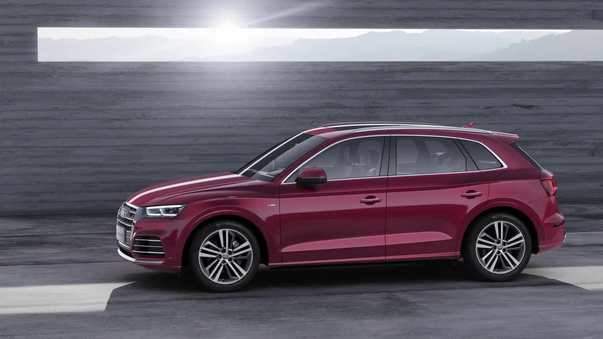 Audi Q5 L, debutto al Salone di Pechino 2018 (4)