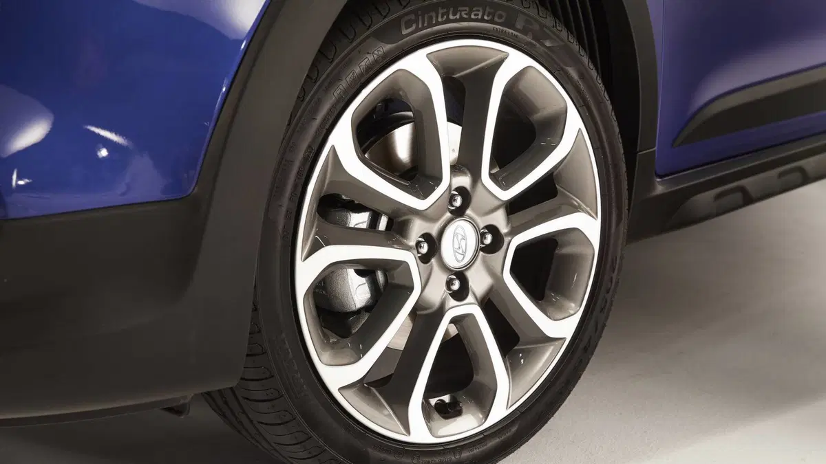 Hyundai i20 restyling, ecco le novità (7)
