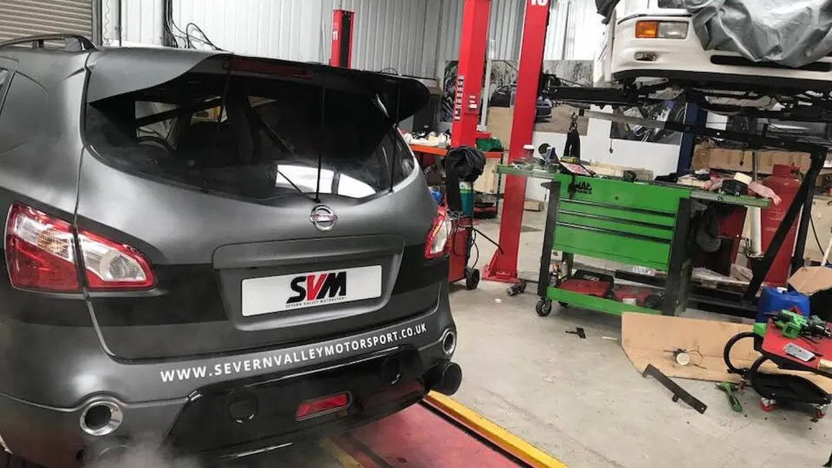 Nissan Qashqai da 2000 CV è il SUV più veloce del mondo: 382,7 km/h! (2)
