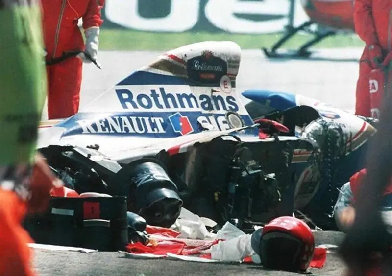 Ricordando Senna. "Quel giorno a Imola, con la morte in pista"