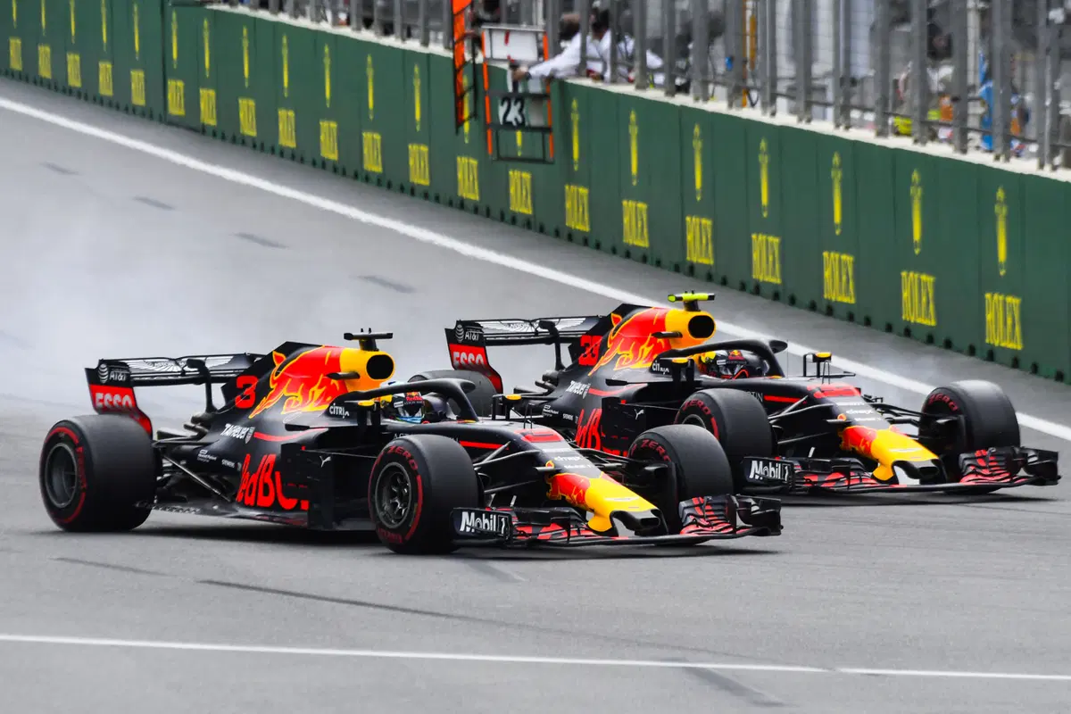 F1, GP Baku 2018: Hamilton vince la lotteria degli ultimi cinque giri (26)