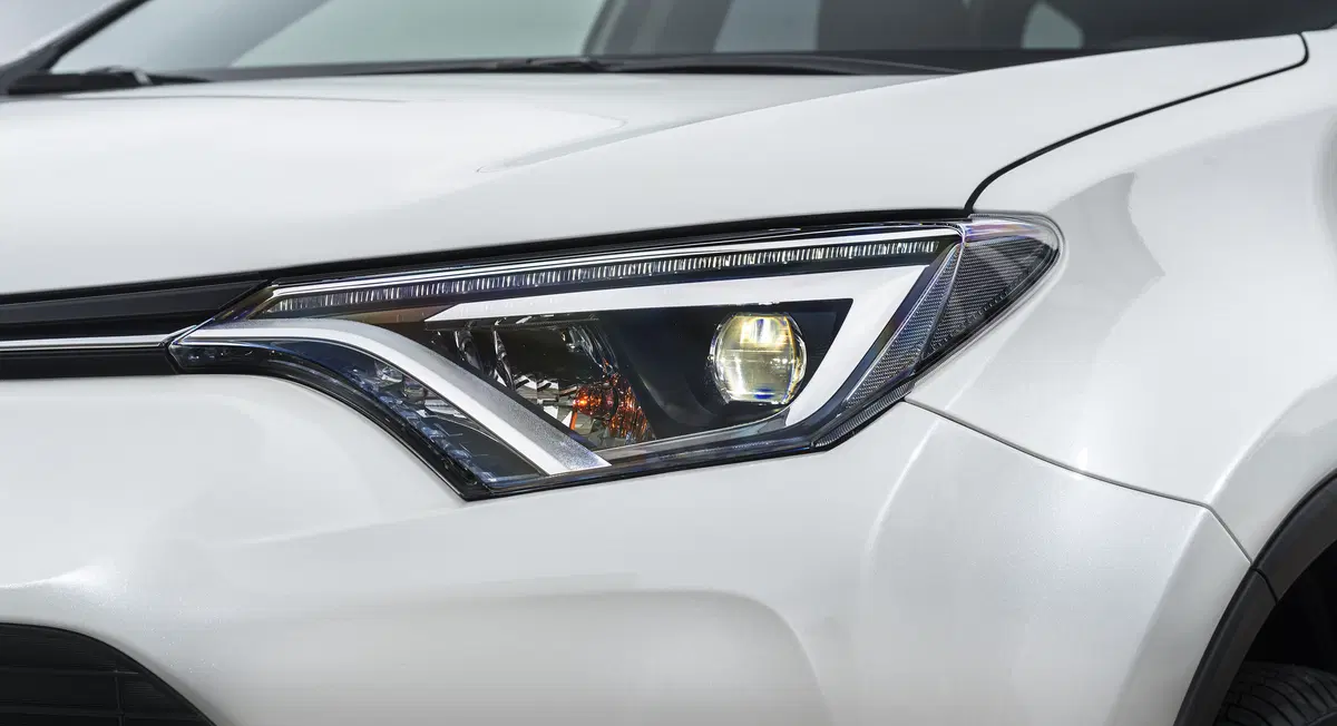 Toyota RAV4 Hybrid 2016 (3)