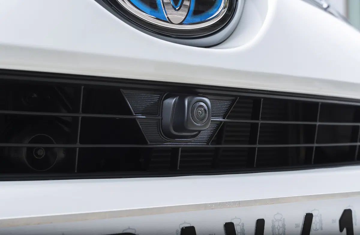 Toyota RAV4 Hybrid 2016 (9)