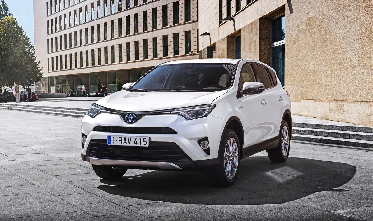 Toyota RAV4 Hybrid 2016 (38)