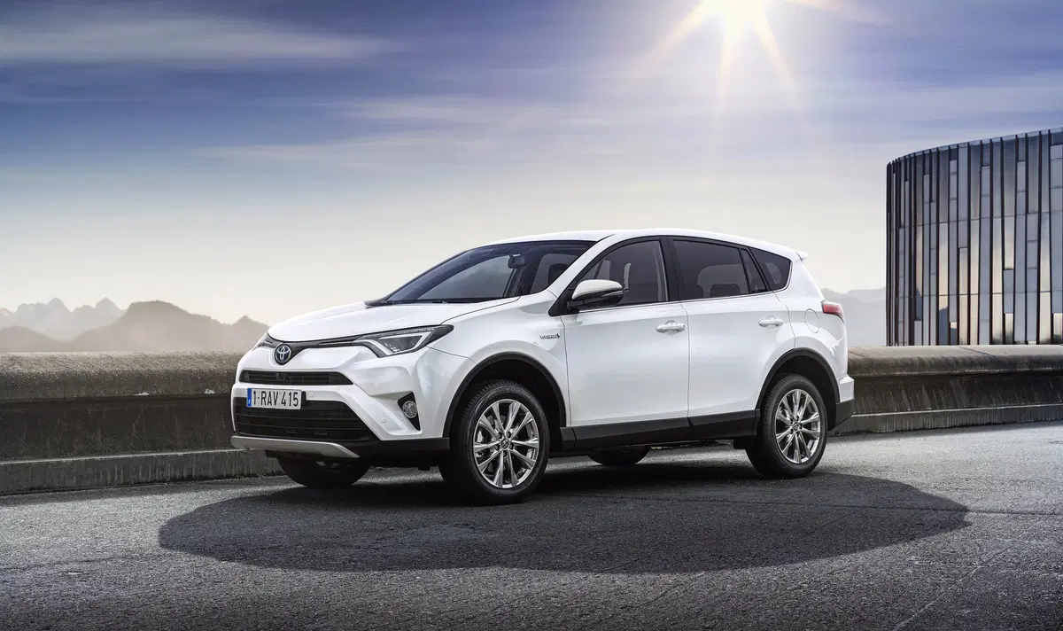 Toyota RAV4 Hybrid 2016 (39)