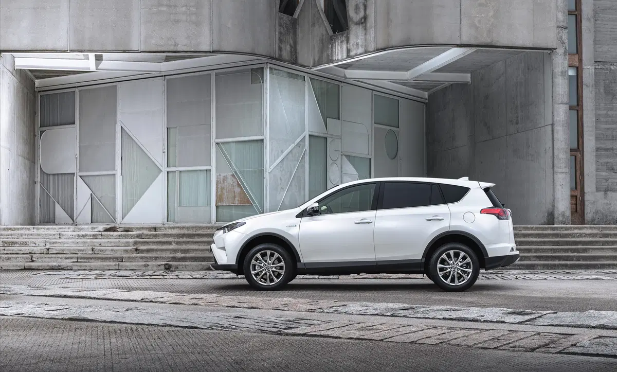 Toyota RAV4 Hybrid 2016 (44)