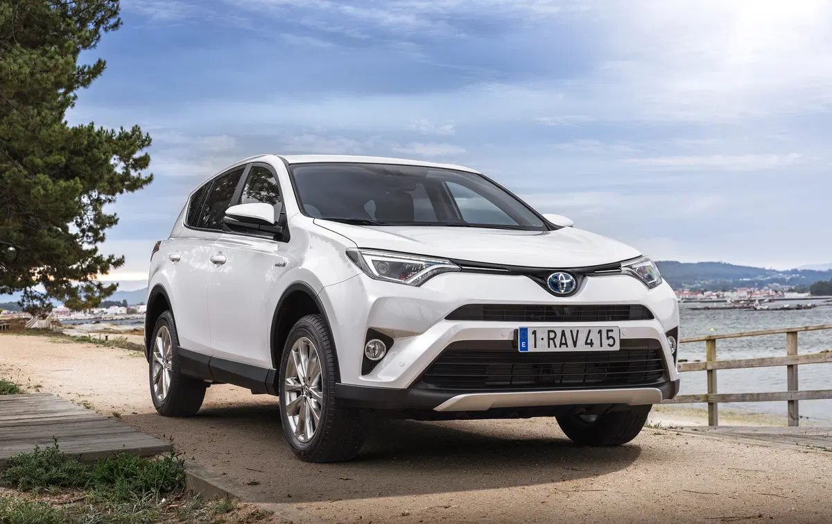 Toyota RAV4 Hybrid 2016 (56)