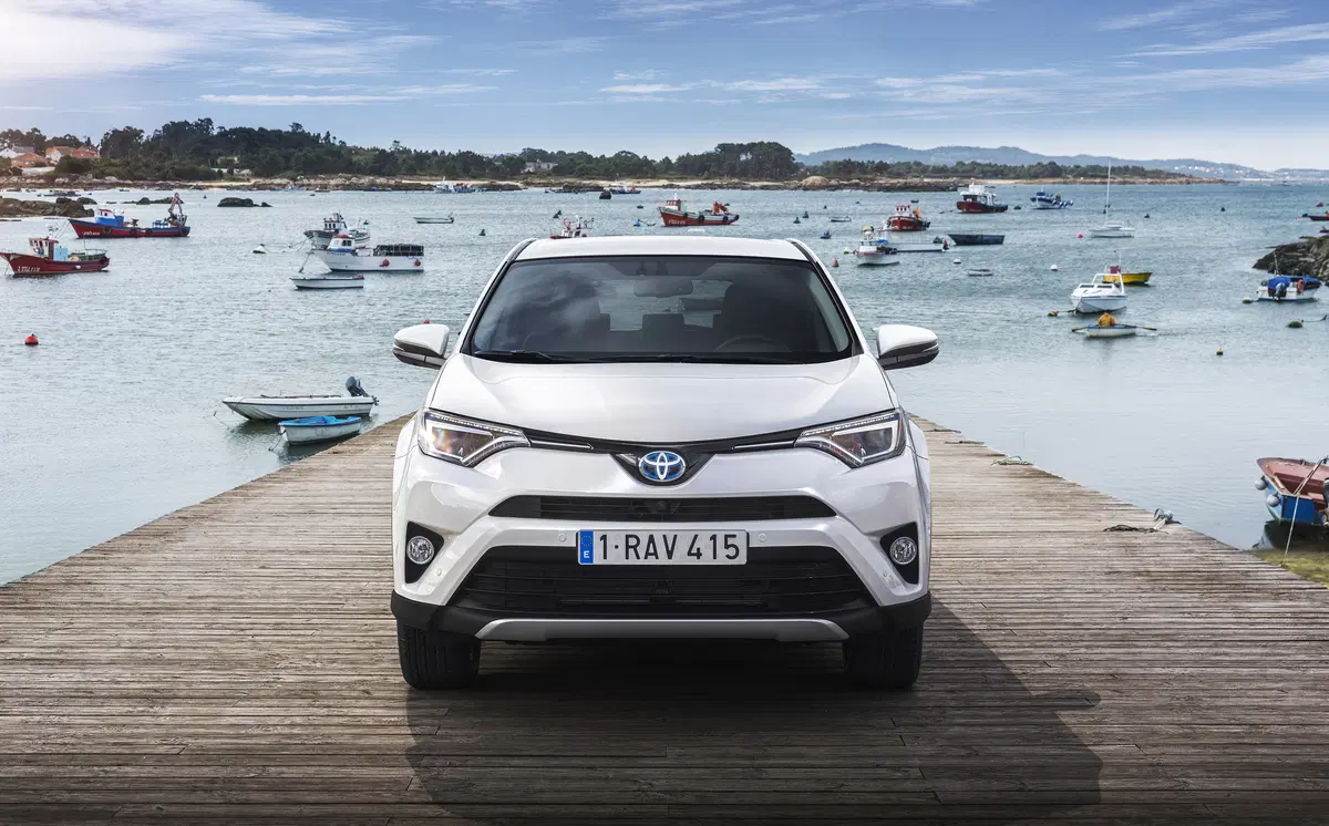 Toyota RAV4 Hybrid 2016 (58)