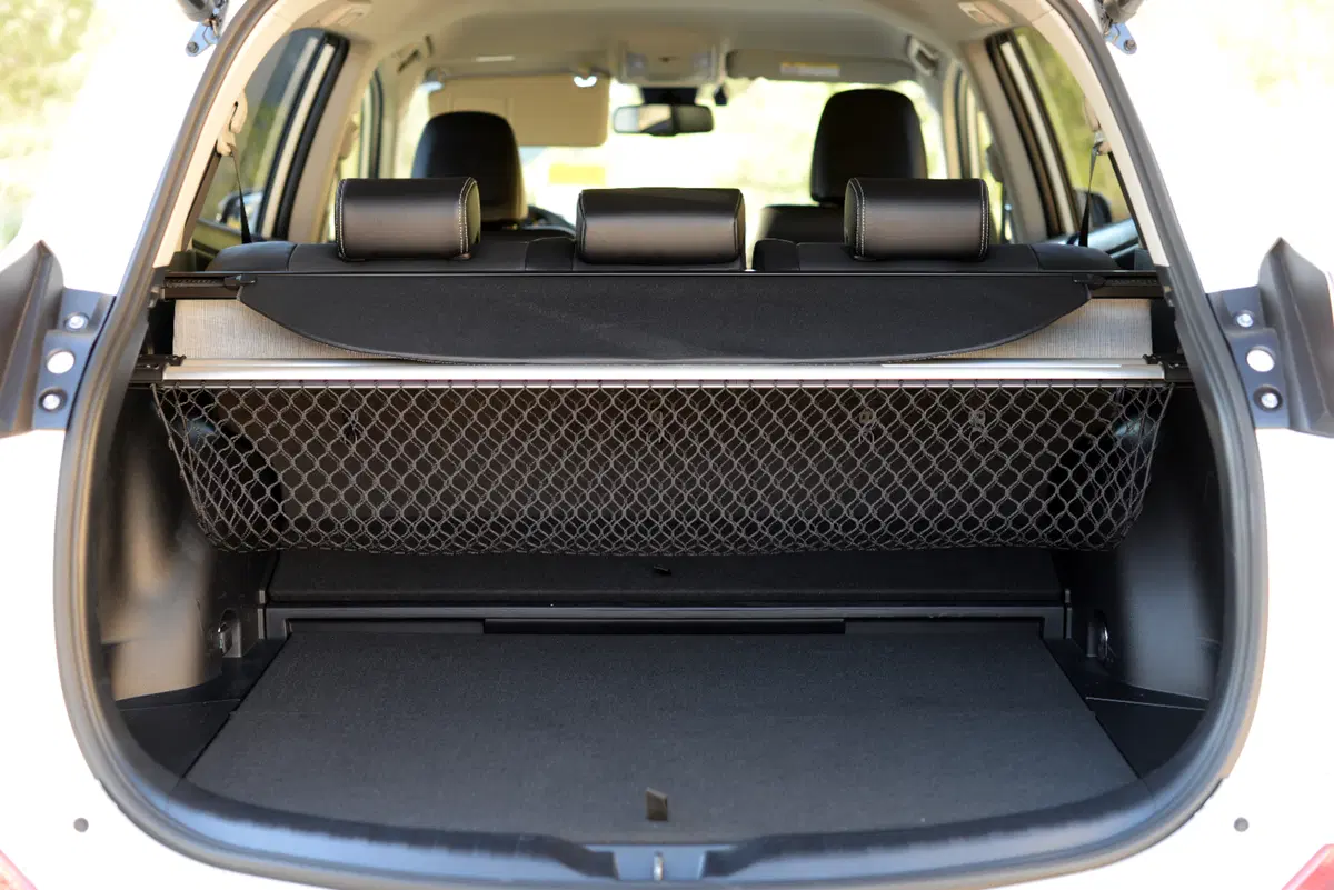 Toyota RAV4 Hybrid 2016 (66)