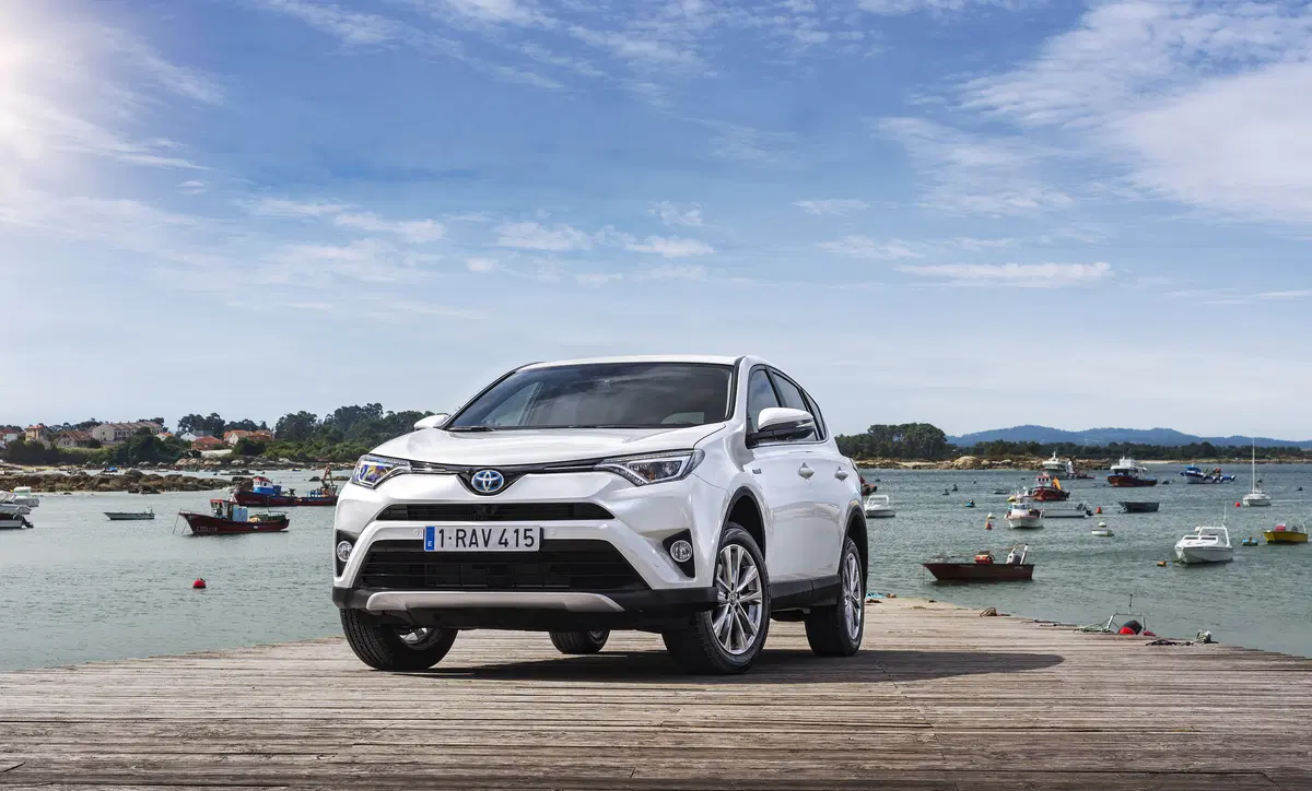 Toyota RAV4 Hybrid 2016 (67)