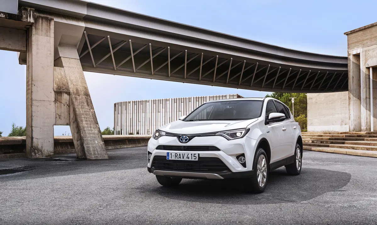 Toyota RAV4 Hybrid 2016 (70)