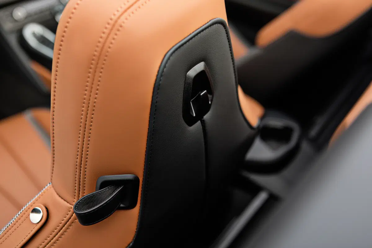 BMW i8 Roadster. Sfizio vestito da supercar [Video] (32)