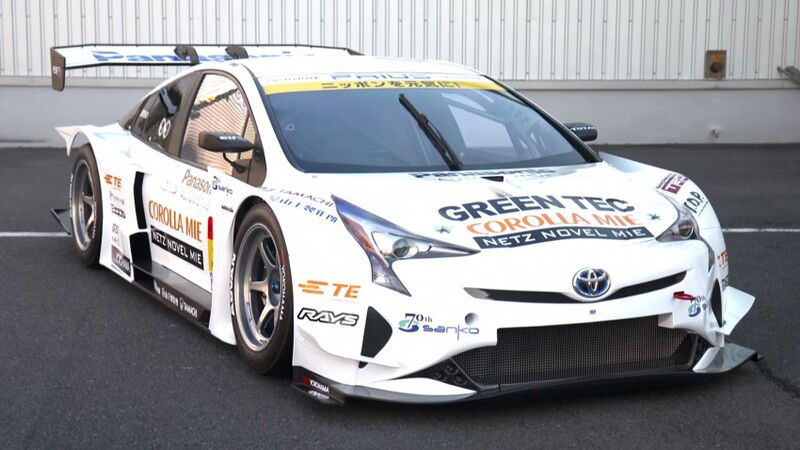 Toyota Prius GT300: l&#039;ibrida col V8