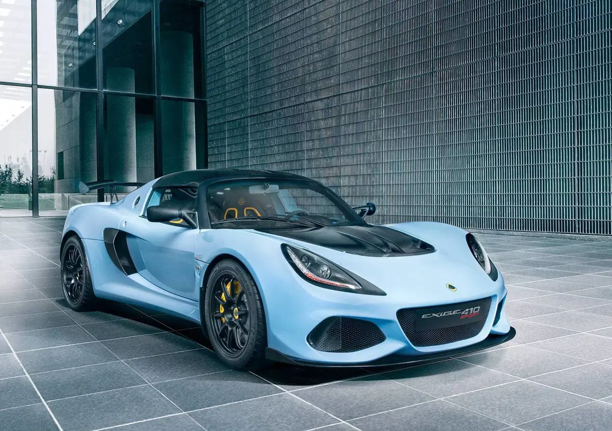 Lotus presenta la Exige Sport 410, versione addomesticata della Cup 430 