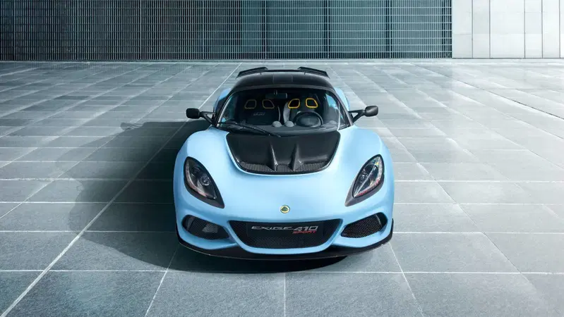 Una vista del frontale della nuova Lotus Exige Sport 410
