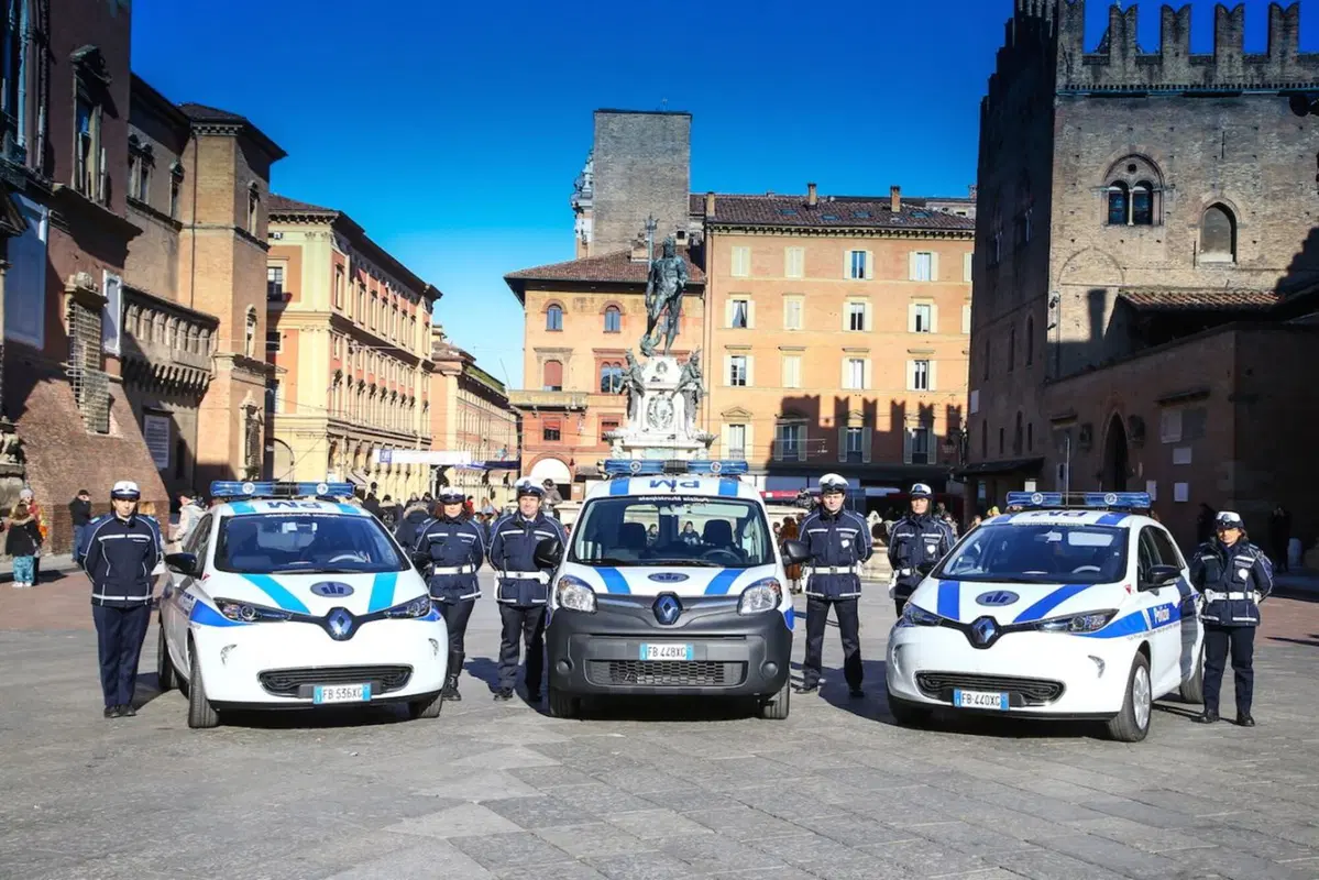 Renault: in Emilia Romagna debutta la flotta elettrica (2)