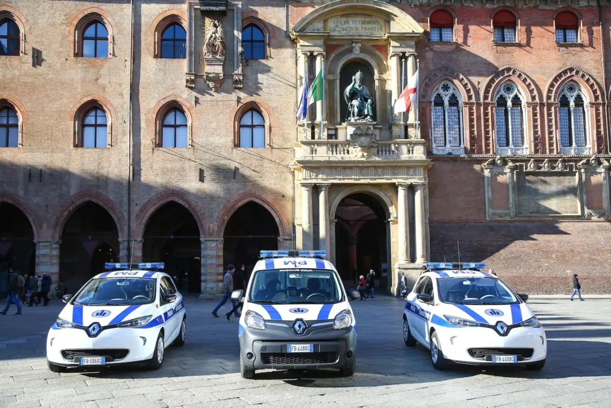 Renault: in Emilia Romagna debutta la flotta elettrica (3)